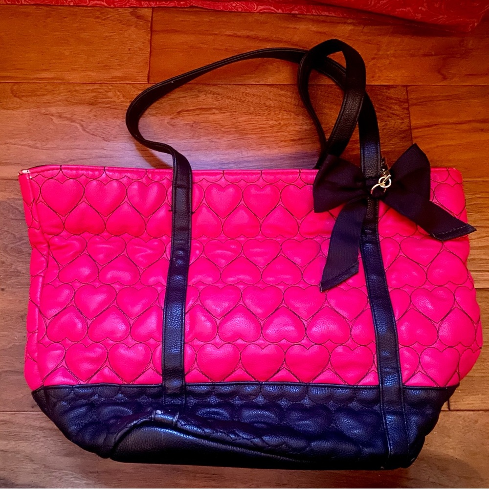 Hot pink and black faux leather Betsey Johnson tote